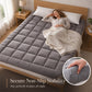 🛏️ 50% RABATT NU! Soft Quilted Mattress Topper – molnlik komfort, 3D-quiltning & andningsbar – perfekt för en skönare sömn året runt ✨