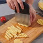 🔪 50% RABATT NU! Potatiskniv i korrugerat rostfritt stål – vågformad bladdesign, ergonomiskt handtag & mångsidig användning – perfekt för grönsaker, frukt och matlagning 🥔✨