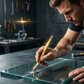 🔧 50% RABATT NU! ✍️ Professionell glasskärare i pennform – hårdmetallhjul, ergonomiskt grepp & exakt skärning – perfekt för speglar, fönster eller glasskonst ✨