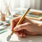 🔧 50% RABATT NU! ✍️ Professionell glasskärare i pennform – hårdmetallhjul, ergonomiskt grepp & exakt skärning – perfekt för speglar, fönster eller glasskonst ✨