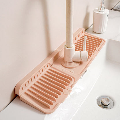 🧼 50% RABATT NU! Snabbtorkande silikonmatta för kranar – 5° lutning, halkskydd & livsmedelssäker – perfekt för kök och badrum 🚿✨